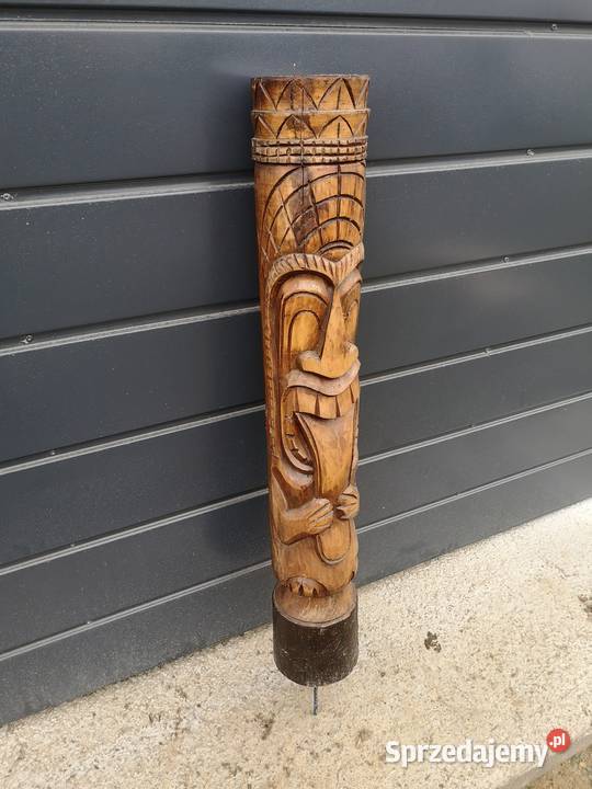 Drewniana rzeźbiona ozdoba Aleksandrów Łódzki