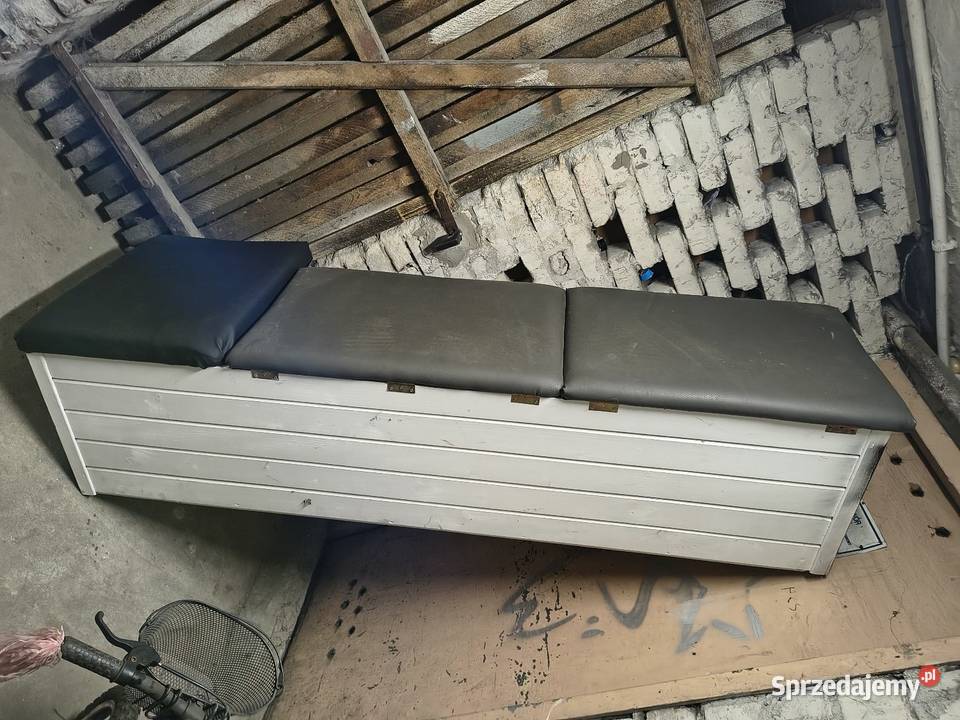 Siedzisko że schowkami Kęty