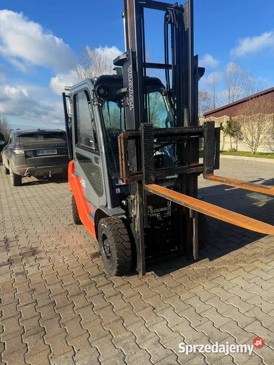 wózek widłowy TOYOTA 8FDF25 2500 Pyroban diesel Działoszyn