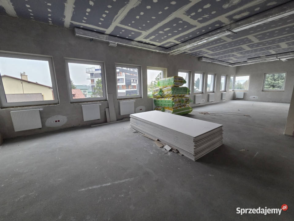 Wynajmę pow ok 100m2 w Rzeszowie Armii Krajowej Rzeszów