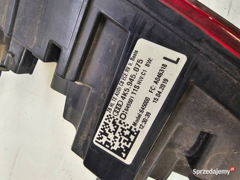 LAMPA LEWY TYŁ W KLAPĘ AUDI A6 C8 4K5945075 osobowe śląskie Przystajń