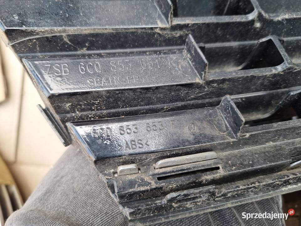 GRILL ATRAPA VW POLO V 6R0 6C0853651K 6C0853653F wielkopolskie