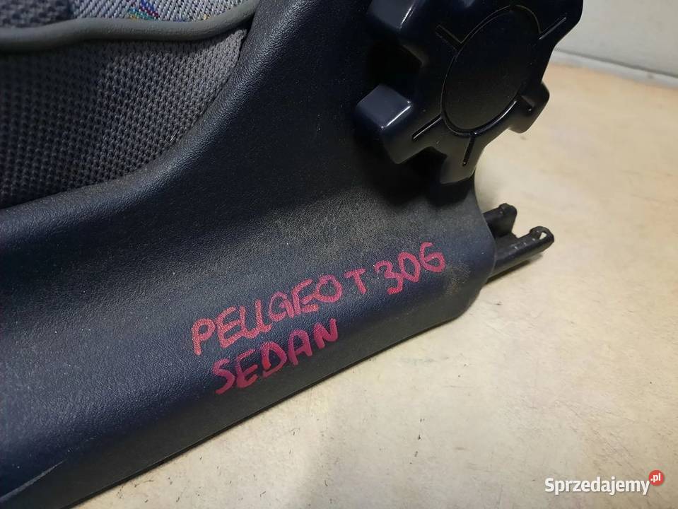 PEUGEOT 306 SEDAN FOTEL LEWY PRAWY KANAPA SUPER Włoszczowa