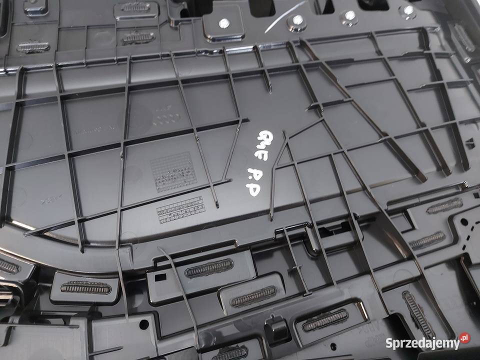 Audi Q4 ETRON 89A 89E TAPICERKA BOCZEK DRZWI