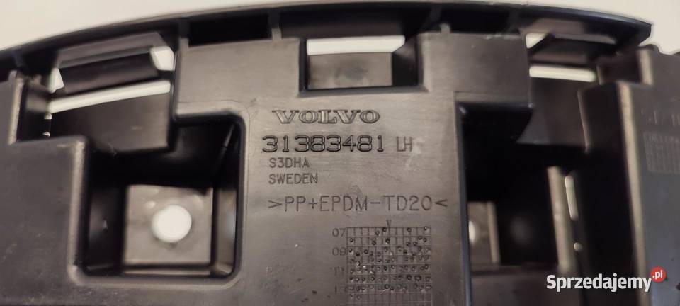 VOLVO XC60 ŚLIZG ZDERZAKA LEWY TYŁ 31383481 osobowe