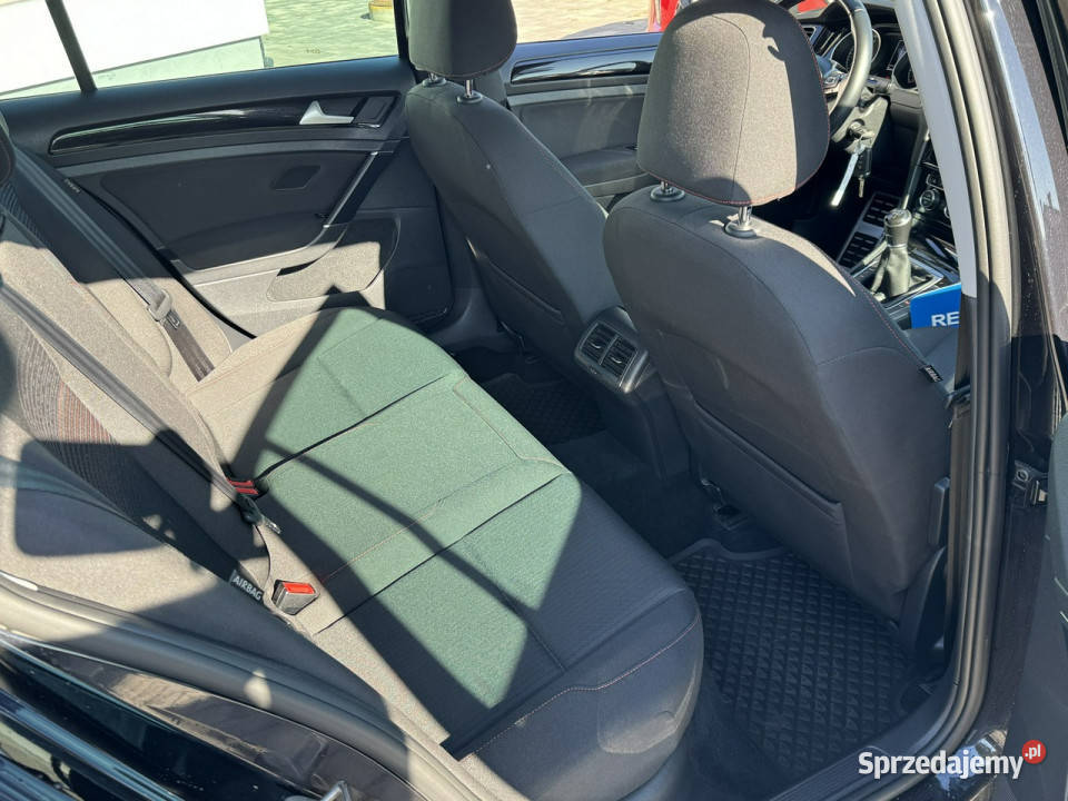 Volkswagen Golf Golf VII SOUND Bogata Gotowy do gniazdo AUX Golf Szerominek sprzedam