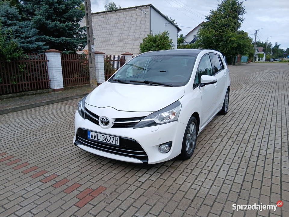 TOYOTA VERSO 16 D4D kamera cofania 6 biegów gniazdo USB podlaskie