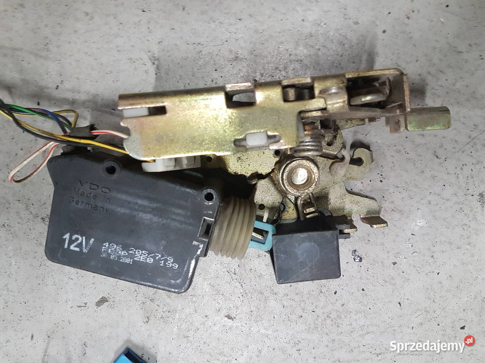 MB SPRINTER W901 VW LT II ZAMEK PRAWY DRZWI Turek