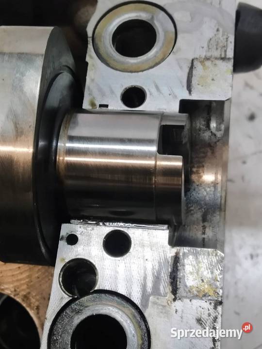 GŁOWICA KOMPLETNA 038103373R 19 TDI VW Głowice cylindrów świętokrzyskie