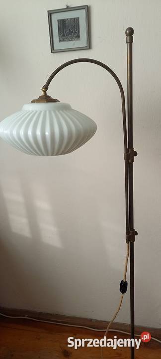 Wysoka mosiężna lampa podłogowa z ruchomym Antyki Skierniewice