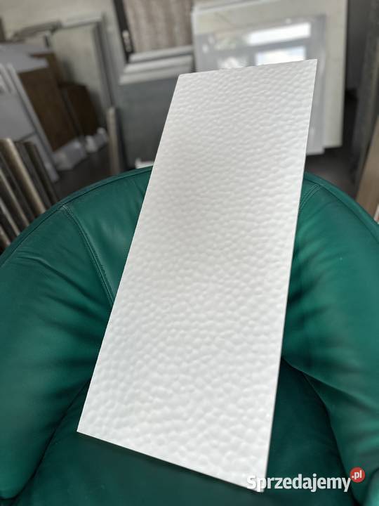 Płytka Tubądzin Toda White STR 30x75 GAT I