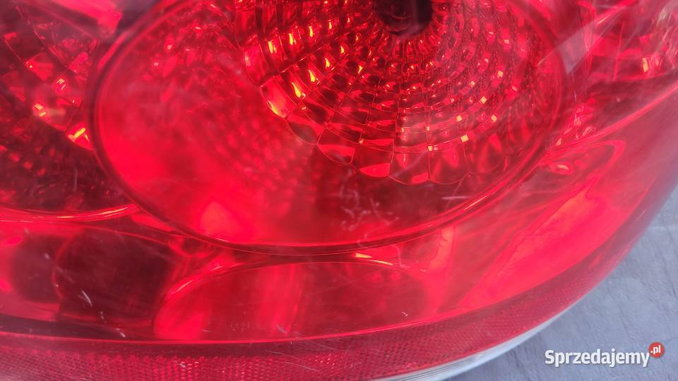 FIAT LINEA SEDAN LAMPA TYŁ PRAWA 20190748 L55 śląskie