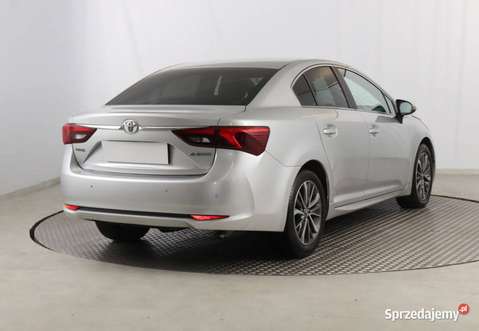 Toyota Avensis 20 D4D światła LED Zabrze sprzedam