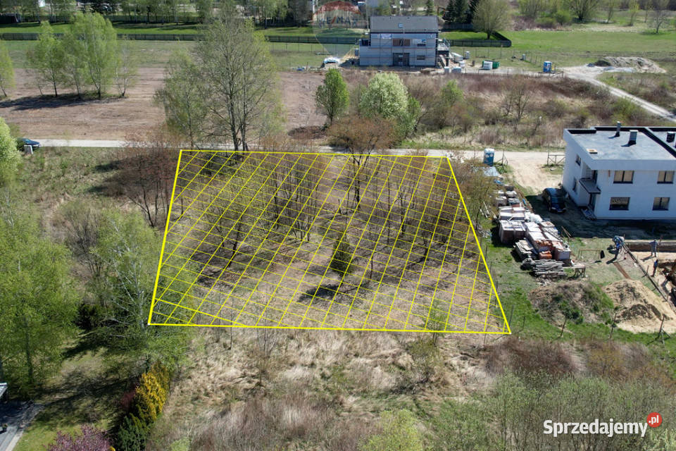 DZIAŁKA W REGUŁACH 1268 M2 W PIĘKNEJ OKOLICY Reguły