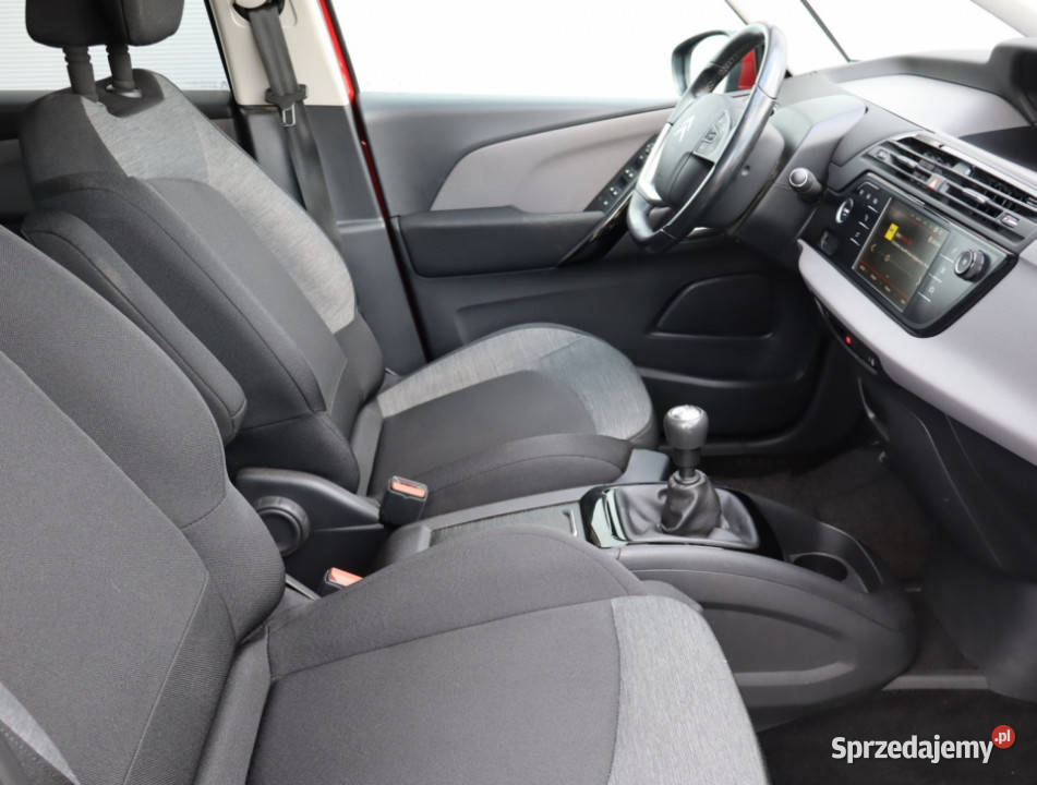 Citroen C4 Picasso 12 PureTech światła przeciwmgielne