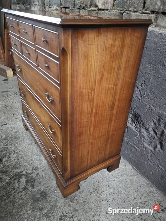 Elegancka szafka barek w empirowym Meble Wałbrzych