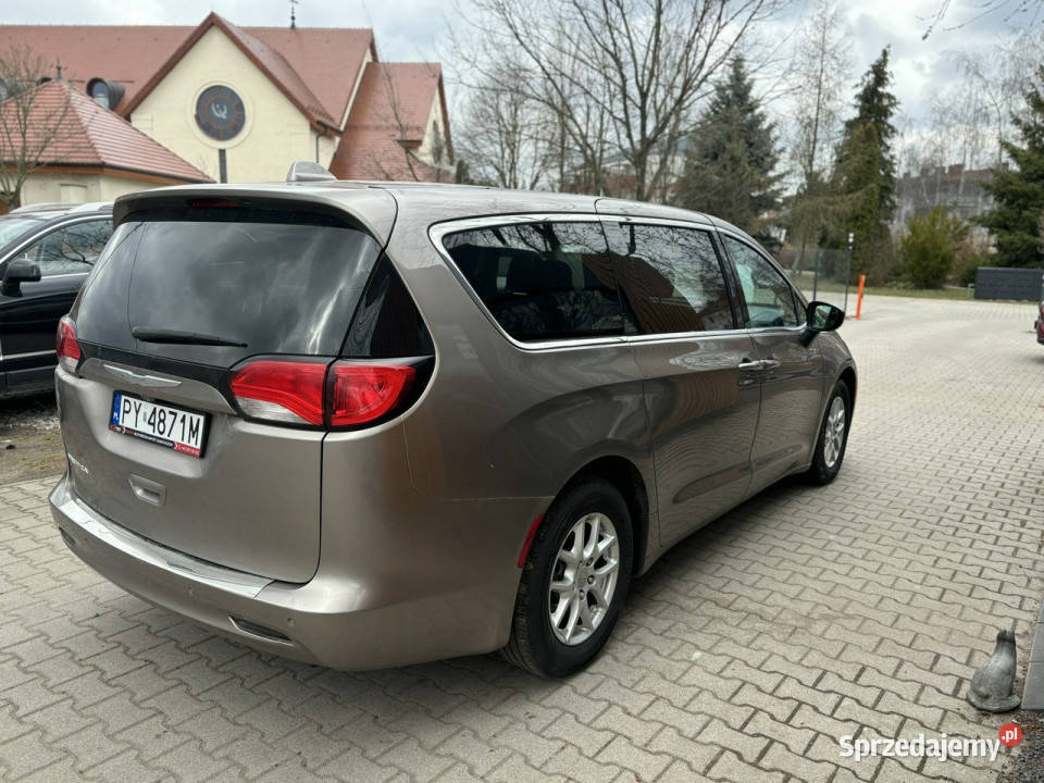 Chrysler Pacifica FV 23 Zadbany Poznań
