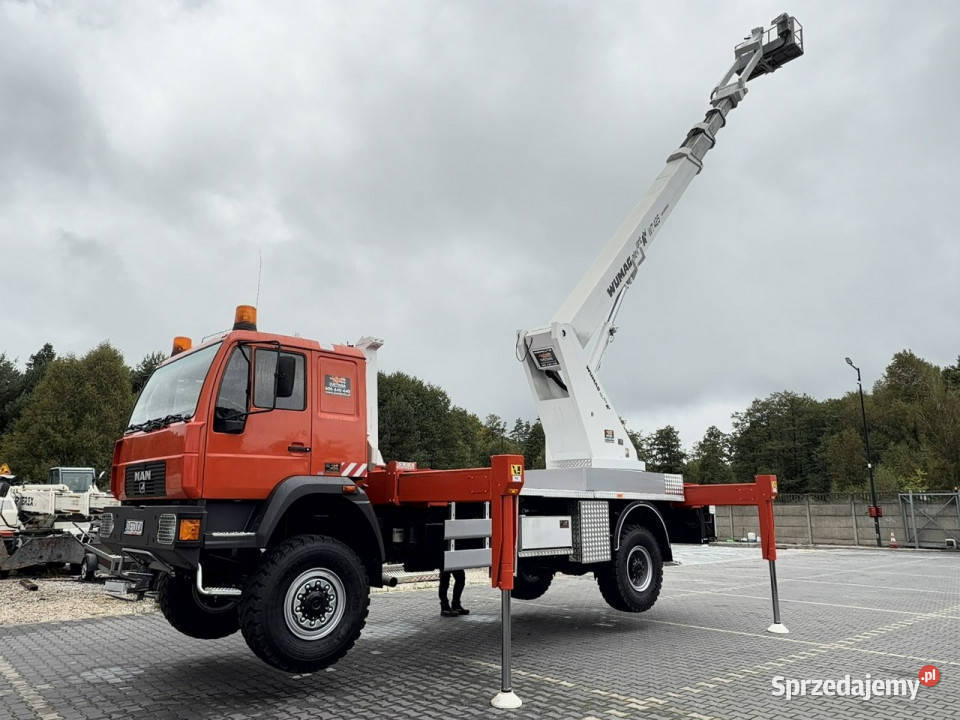 MAN 18284 4x4 Zwyżka WUMAG WT 425 Podnośnik manualna Widełki
