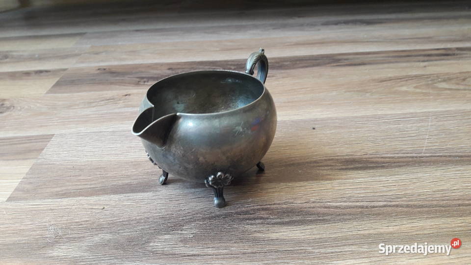 Ładny zdobiony mlecznik plater