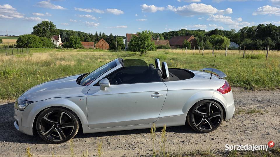 Audi tt roadster 20benzyna 200 2000cm3