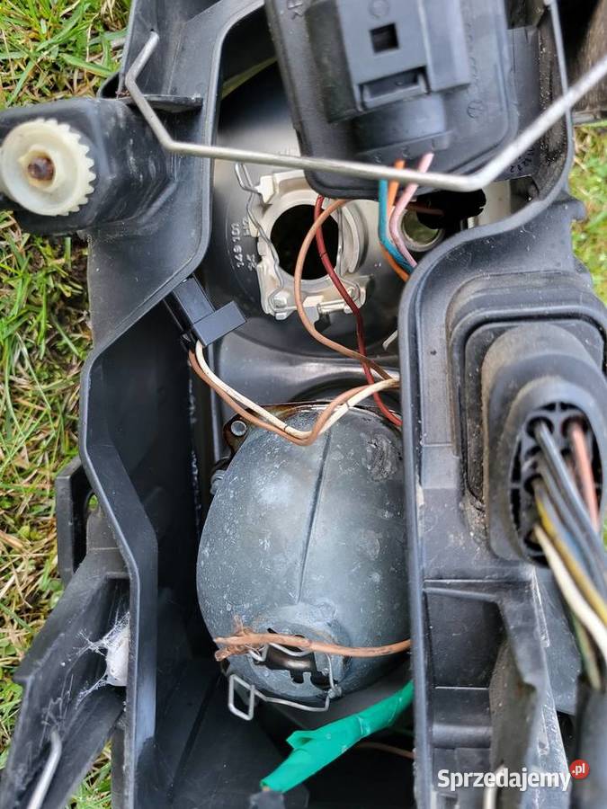 Audi a6 c5 lampy hella xenon przednie reflektory osobowe Pułtusk