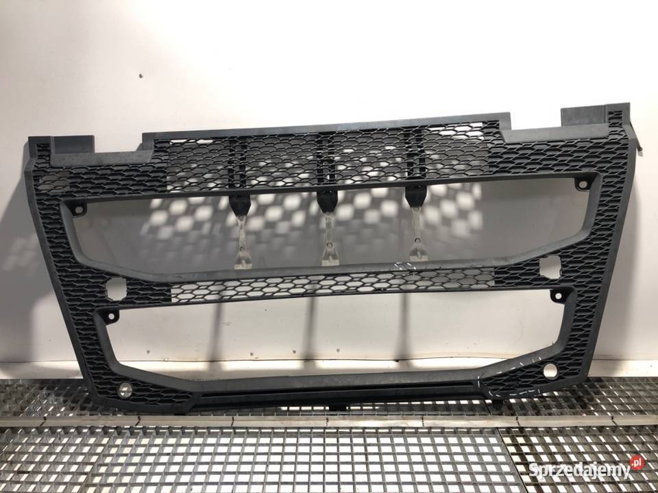 ATRAPA GRILL VOLVO FH II 82491908 Hatchback