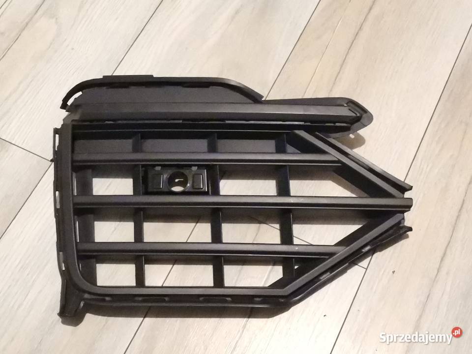 VW TOUAREG III LEWA KRATKA ZDERZAKA PRZÓD osobowe Międzychód