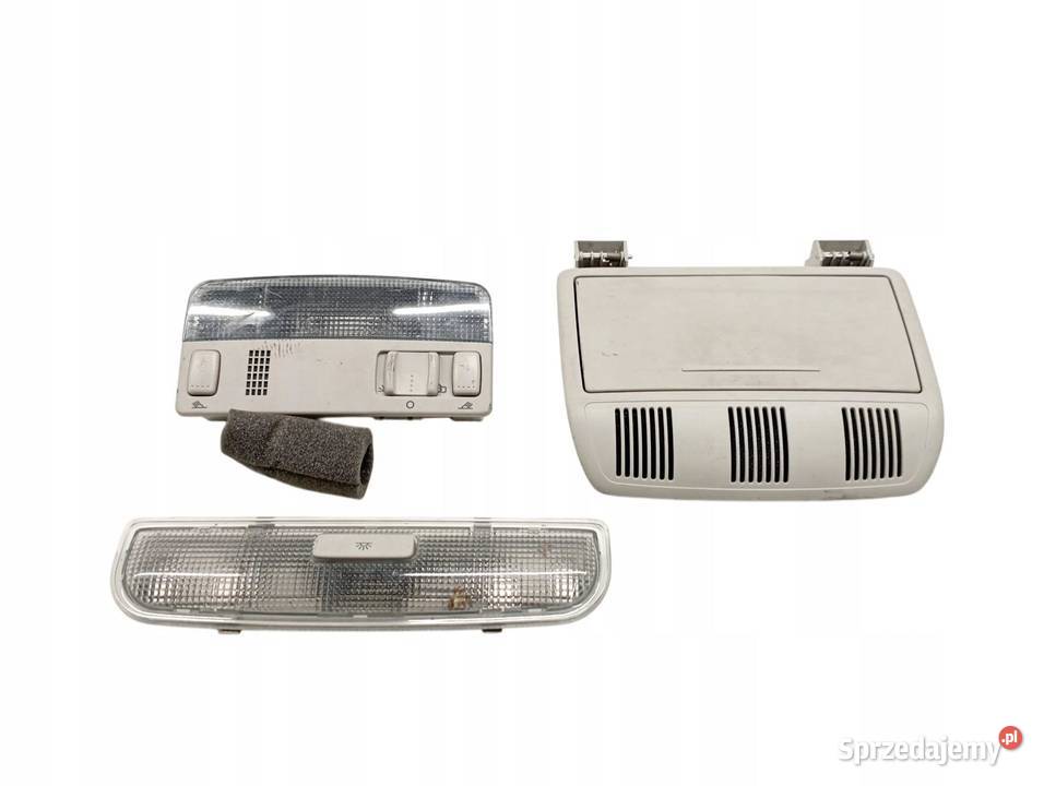 LAMPKA PODSUFITKI SCHOWEK NA OKULARY Skoda Rapid