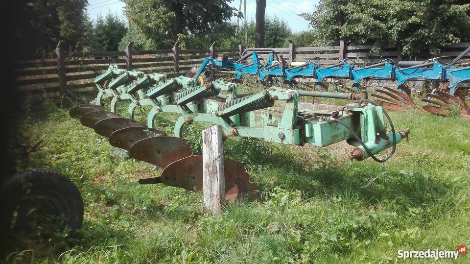 Pług półzawieszany 6 skibowy na sprężynach