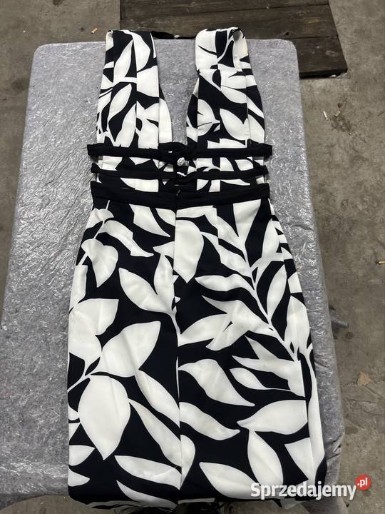 Elegancka Sukienka CzarnoBiała Emaba biały wielkopolskie Poznań