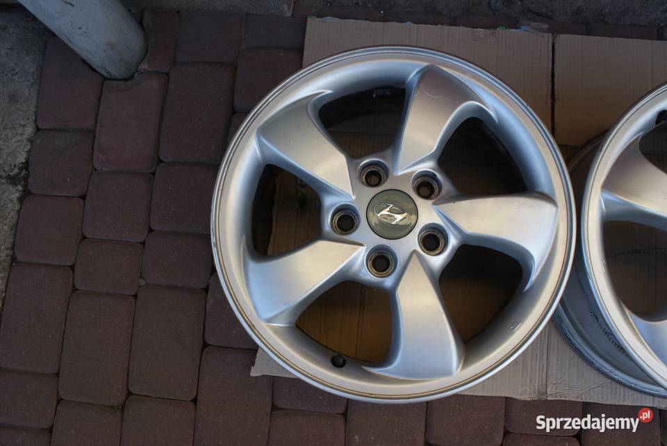 Alufelgi oryginał Hyundai 65Jx16 5x1143 ET26 Średnica 16" Dynów