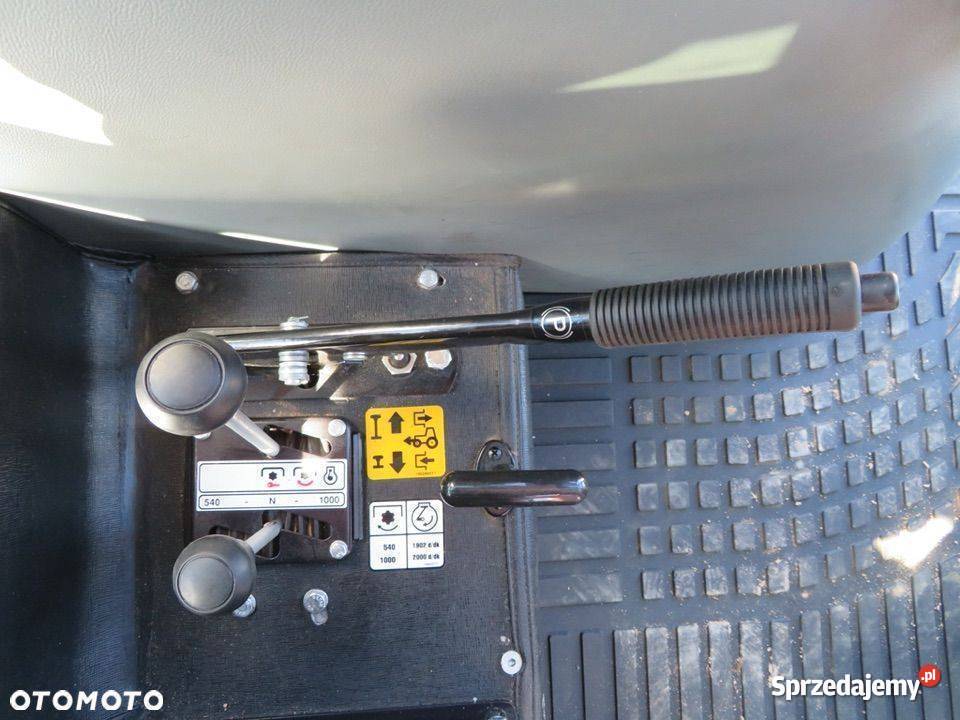 Fabrycznie nowy ciągnik HATTAT 398 110