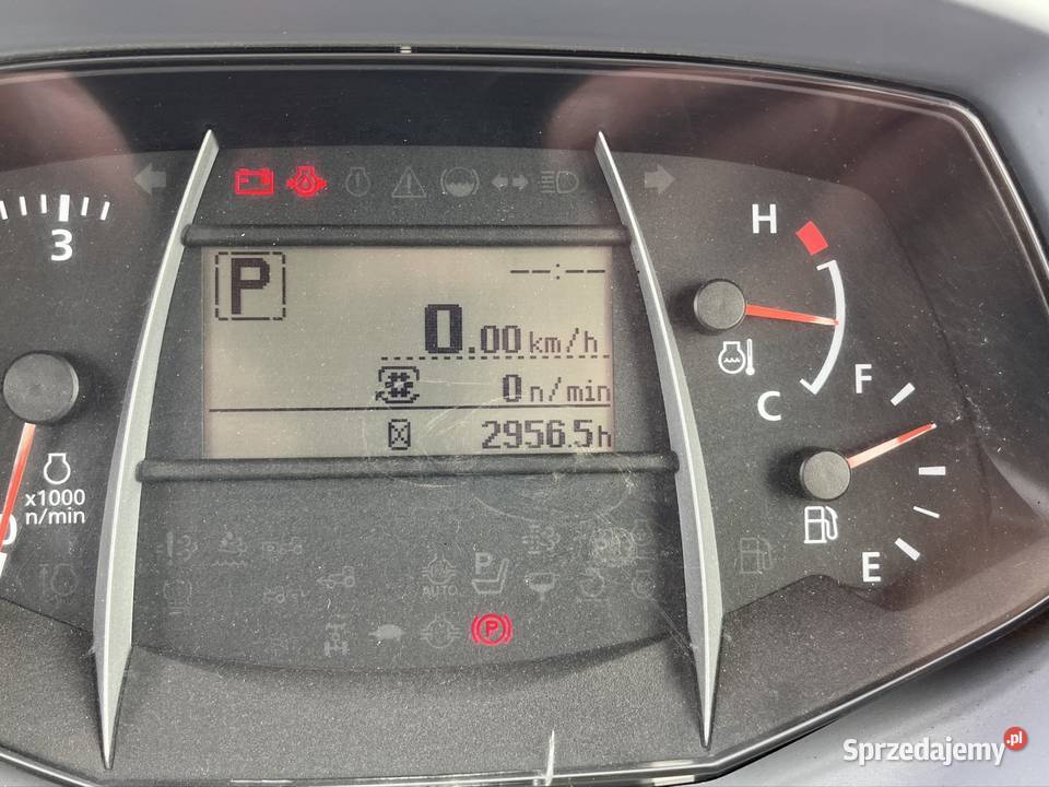 Ciągnik Kubota M4062 Klimatyzacja Chodów