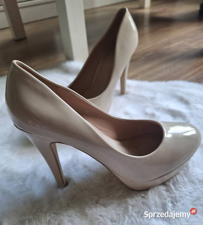 Beżowe lakierowane szpilki rozmiar 40 platforma Kraków