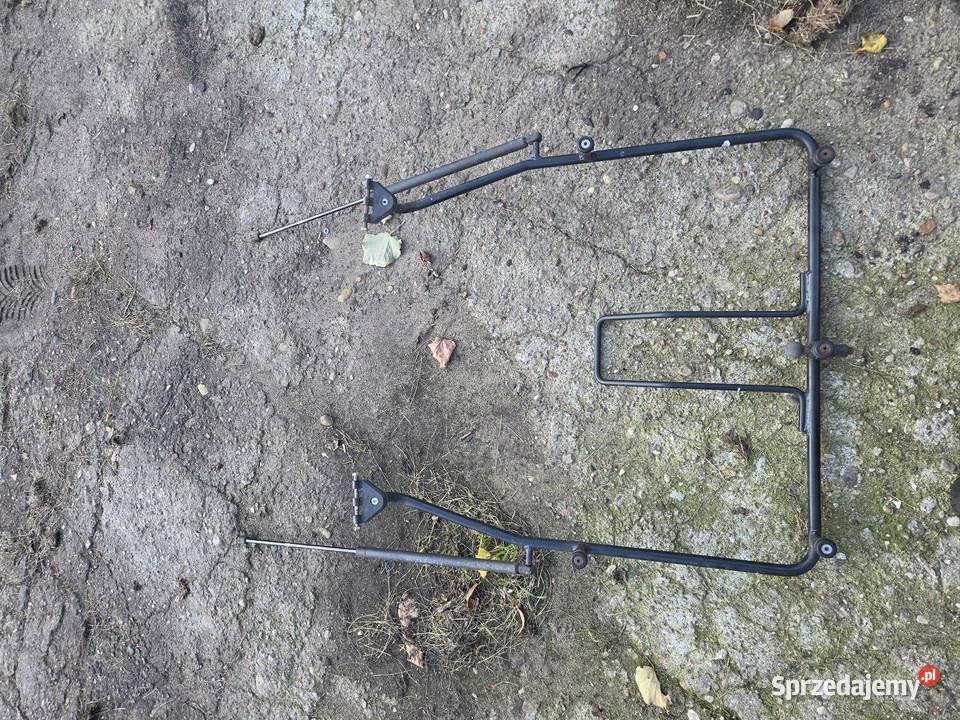Ramka tylnej szybg massey ferguson 3xxx mazowieckie Ostrów Mazowiecka sprzedam