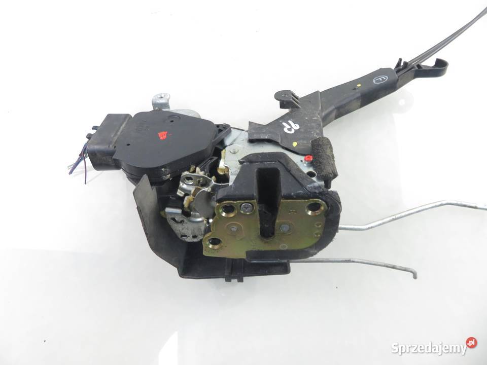 ZAMEK PRAWY PRZEDNI TOYOTA RAV 4 II 6 PIN