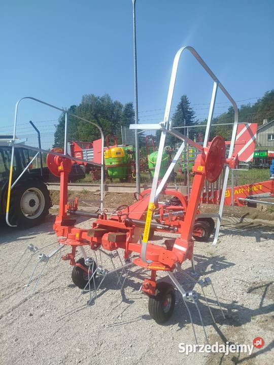 Przetrząsacz karuzelowy 4 wirniki JARMET Opoczno sprzedam