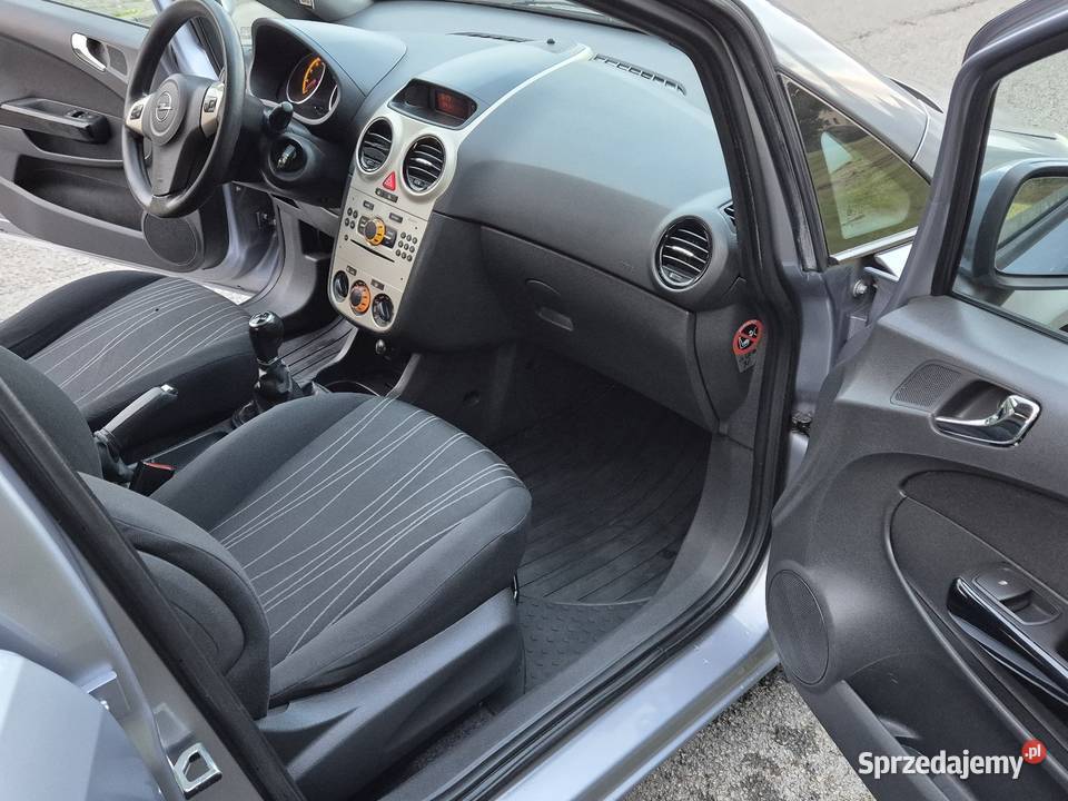 OPEL CORSA D 12B OPŁACONY Z NIEMIEC KLIMA poduszka powietrzna świętokrzyskie Końskie sprzedam