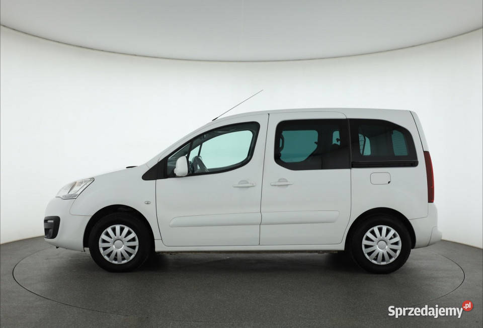 Peugeot Partner 16 BlueHDi światła przeciwmgielne mazowieckie