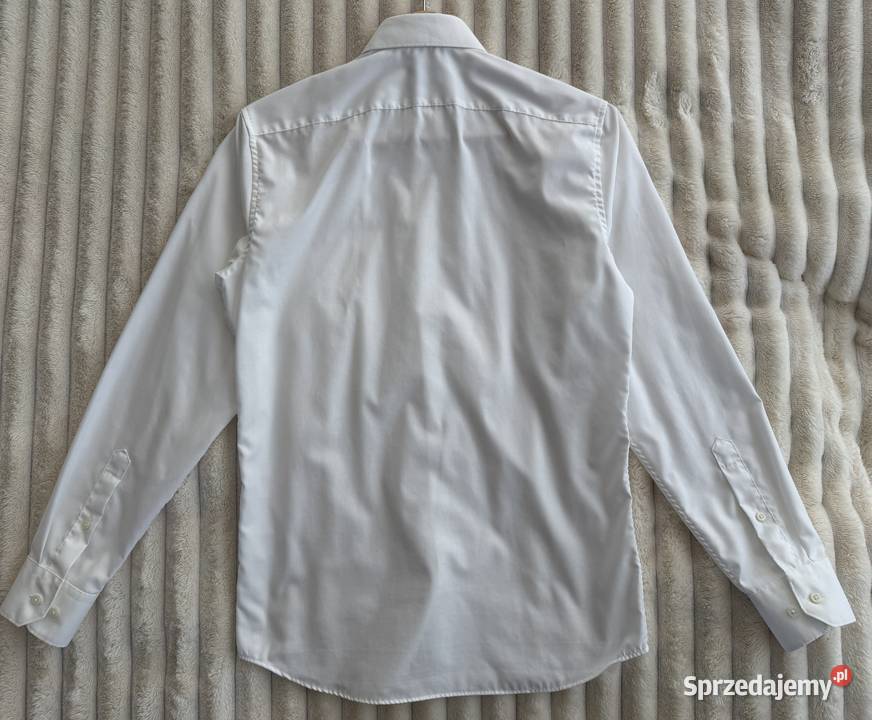 Biała koszula chłopca w rozmiarze XS firmy Gdańsk