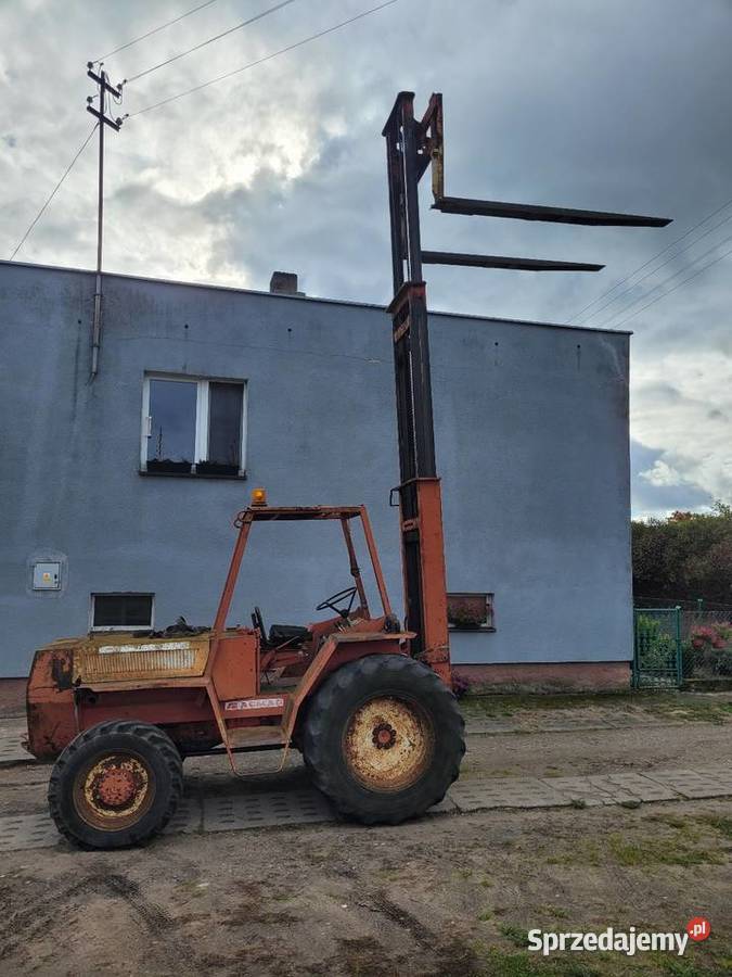 Wuzek widlowy terenowy manitou 4x4 kabina Cołdanki