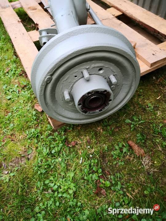 Obudowa mostu z piastami i zwrotnicami aro osobowe Domaradz