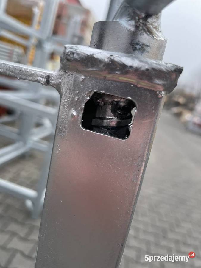 Poręcz ściskowa L barierka szalunkowa Rok produkcji 2025 Pozostałe Maszyny budowlane Poznań