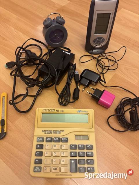 Bibeloty PRL pamiątki różne przedmioty kolekcje Pozostałe Częstochowa