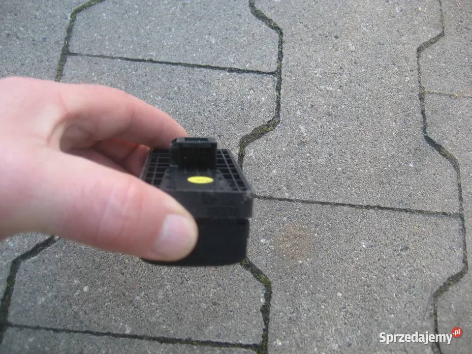 audi a4 b8 przełącznik włącznik szyby przód lewy Rakoniewice