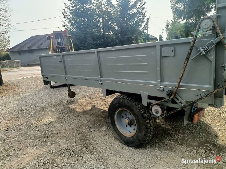 Rozrzutnik obornika jednoosiowy Rozrzutniki obornika Jasło