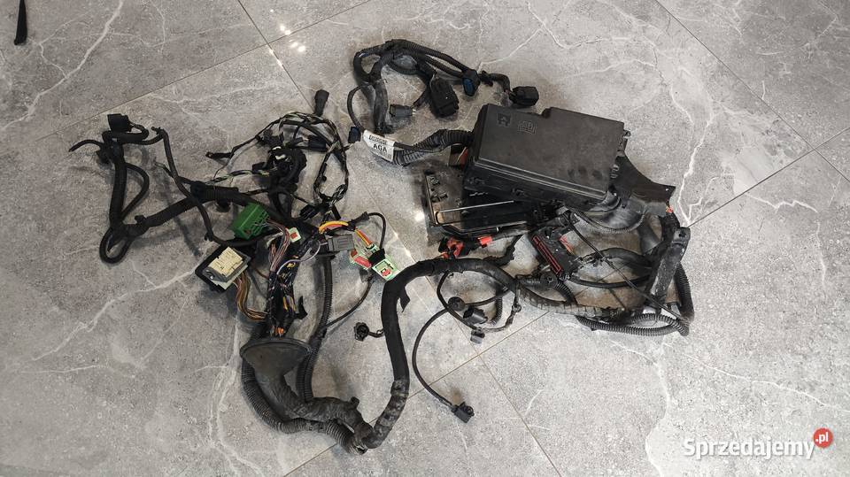 Wiązka instalacja silnika skrzynka bezpieczników Zawady