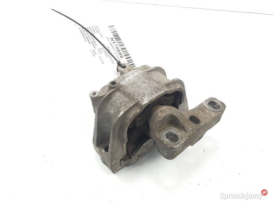MOCOWANIE SILNIKA VOLKSWAGEN TOURAN 1K0199262 Pozostałe Lipno