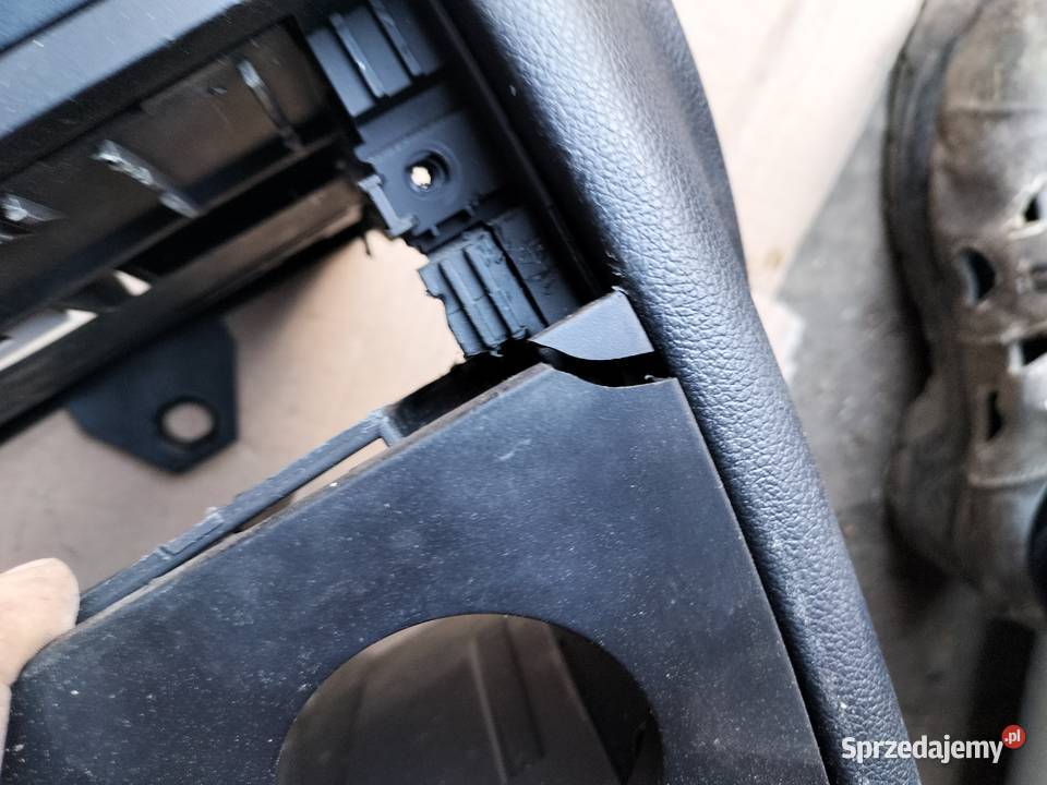SEAT TOLEDO 2 MK2 ŚRODKOWY PANEL RADIA PODSTAWKA Kamień-Kolonia