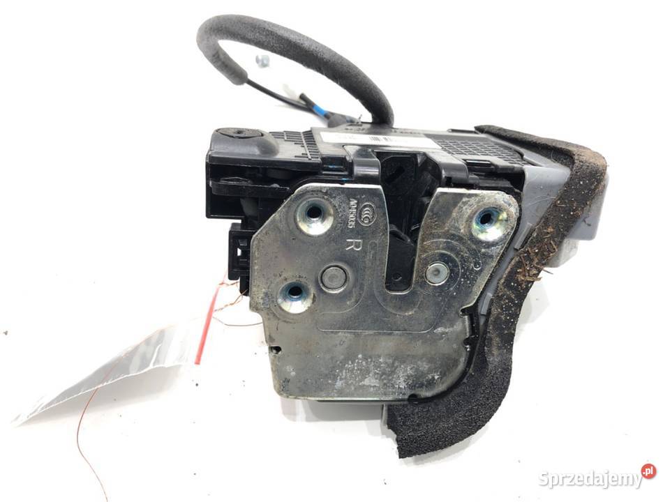 ZAMEK DRZWI PRAWY TYŁ HYUNDAI i20 II Hatchback